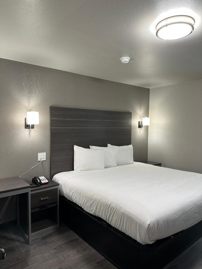 Sleepy Traveler Motel Wagoner Exteriör bild