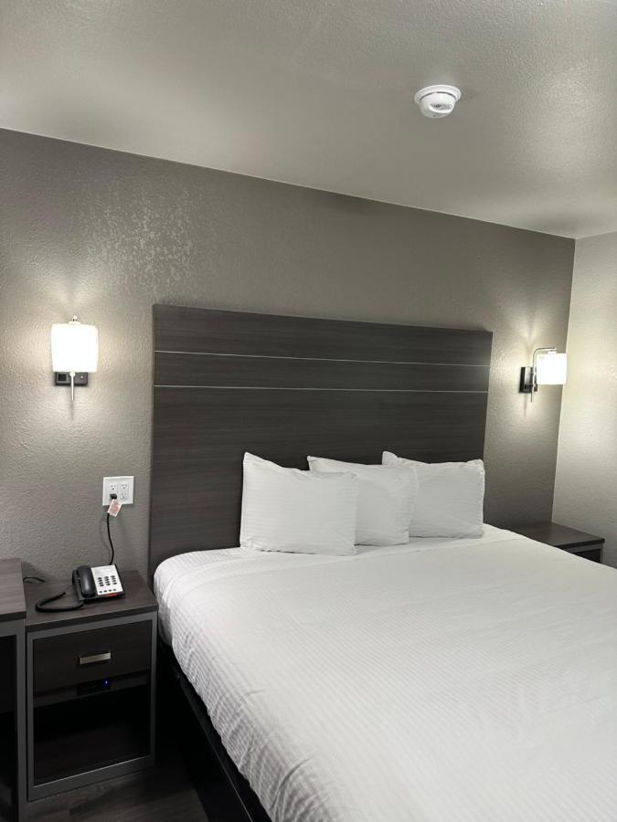 Sleepy Traveler Motel Wagoner Exteriör bild